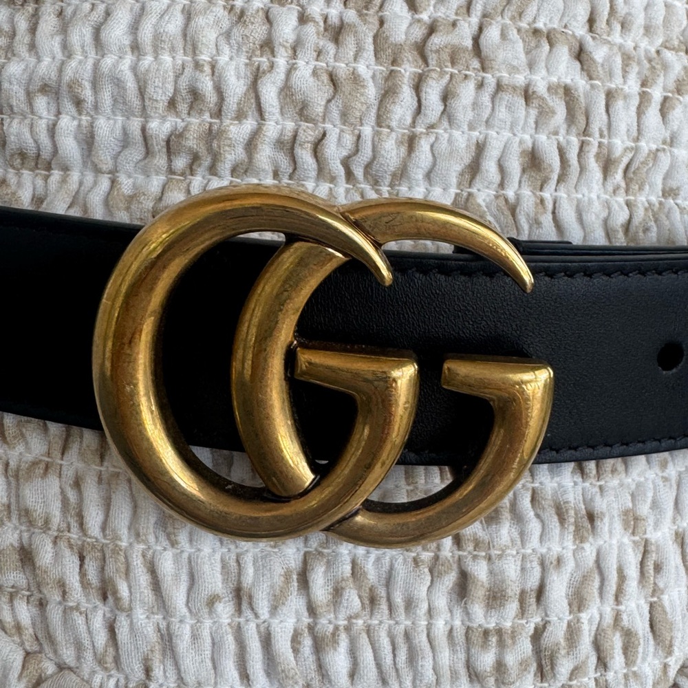 Gucci Black Leather Belt with Gold GG Buckle excellent condition - Picture 4 of 6